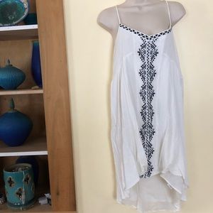 Volvo’s White Embroidered Beach Spaghetti Dress L
